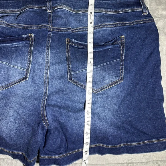 Maurices Dark Blue Jean Shorts size 20 - Picture 4 of 5